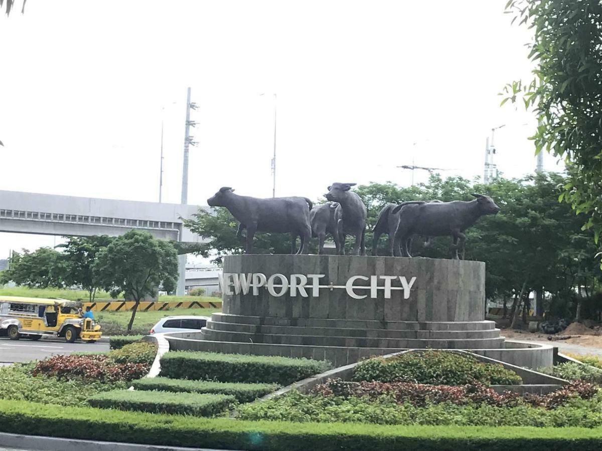 101 Newport Blvd Condotel Manila Eksteriør bilde