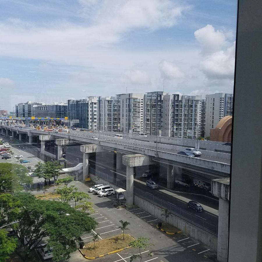 101 Newport Blvd Condotel Manila Eksteriør bilde